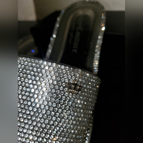 Juicy Couture clear rhinestone embellished sandals / slides - Picture 2 of 3